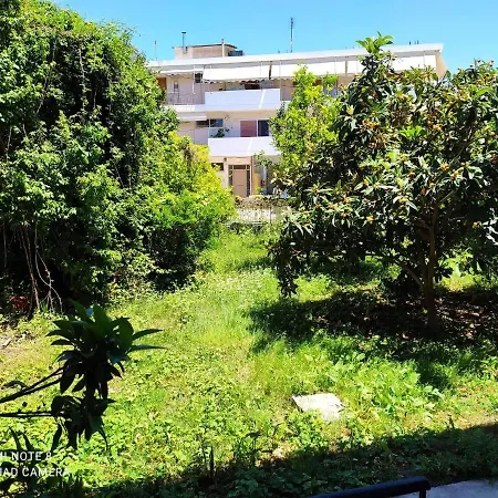 νtinas House B Ferienhaus