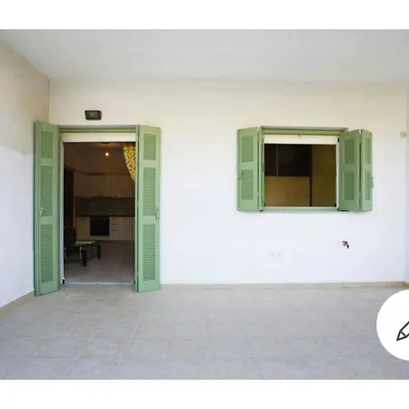 νtinas House B Ferienhaus